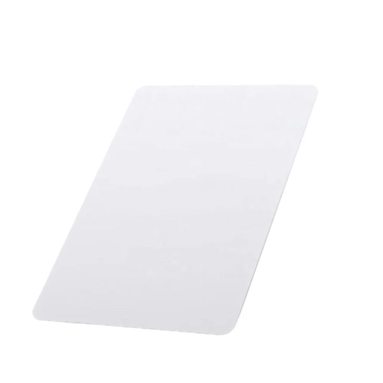 Carte NFC blanche proposée par Tap Your Card